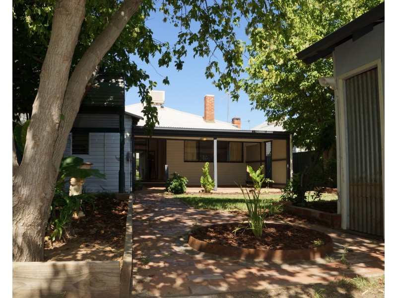 83 Bourke Street, Dubbo NSW 2830
