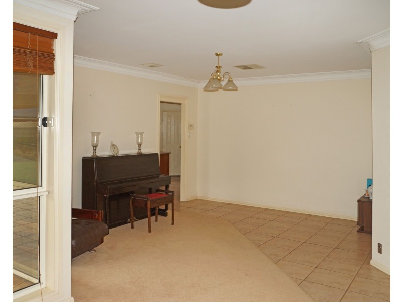 15 Murray Avenue, Dubbo NSW 2830