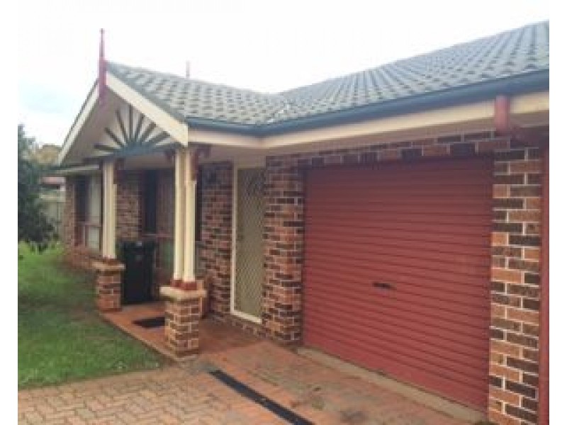 8B John Glenn Place, Dubbo NSW 2830