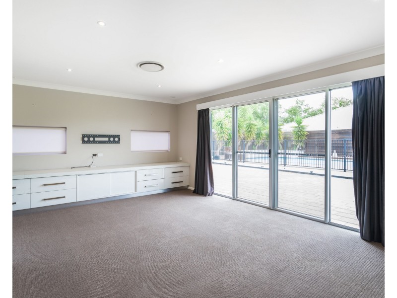 534 Wheelers Lane, Dubbo NSW 2830