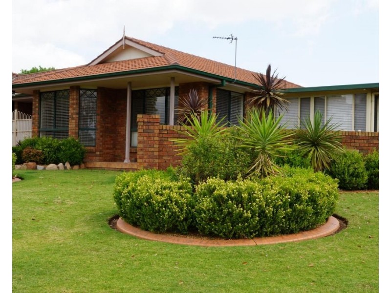 1 Kings Park Way, Dubbo NSW 2830