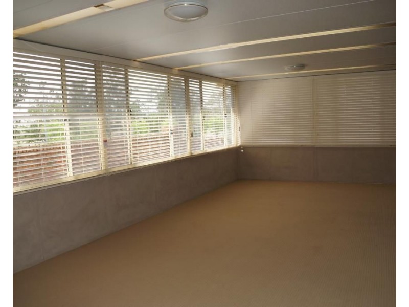 1 Kings Park Way, Dubbo NSW 2830