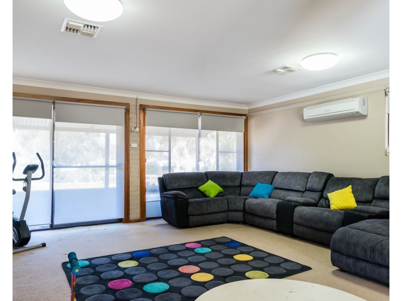 7 Webber Drive, Dubbo NSW 2830