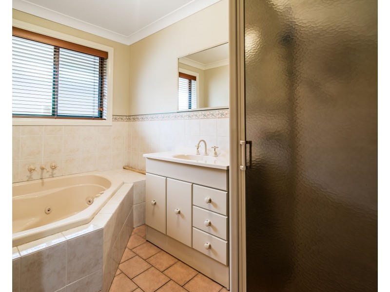 56 Twickenham Drive, Dubbo NSW 2830