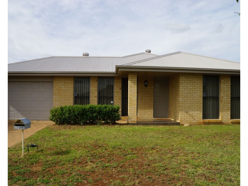 23B Dunheved Circle, Dubbo NSW 2830