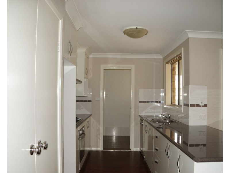 23B Dunheved Circle, Dubbo NSW 2830