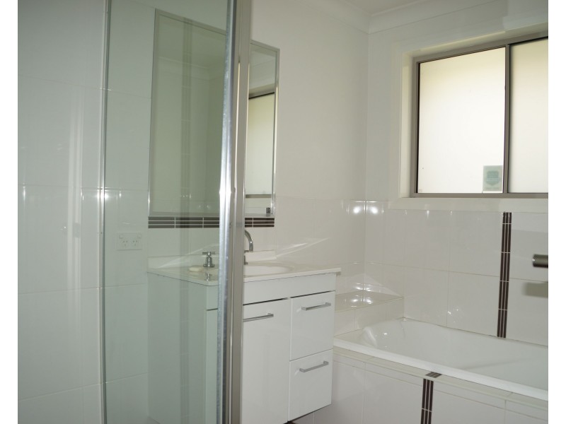 23B Dunheved Circle, Dubbo NSW 2830