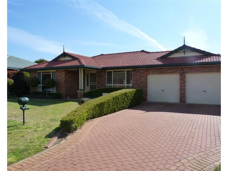 5 Catchpole Close, Dubbo NSW 2830