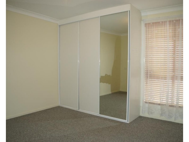 1/42-44 Mountbatten Drive, Dubbo NSW 2830