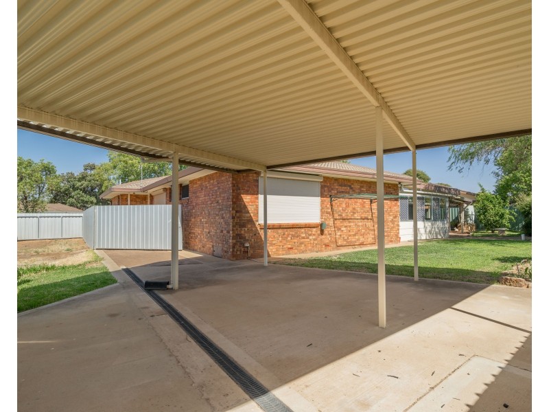 7 Burkitt Court, Dubbo NSW 2830