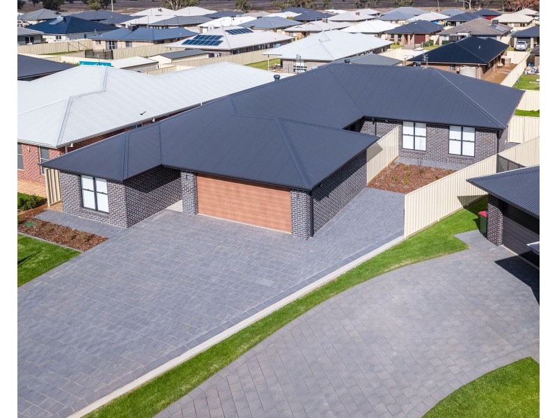 5 Drover Avenue, Dubbo NSW 2830