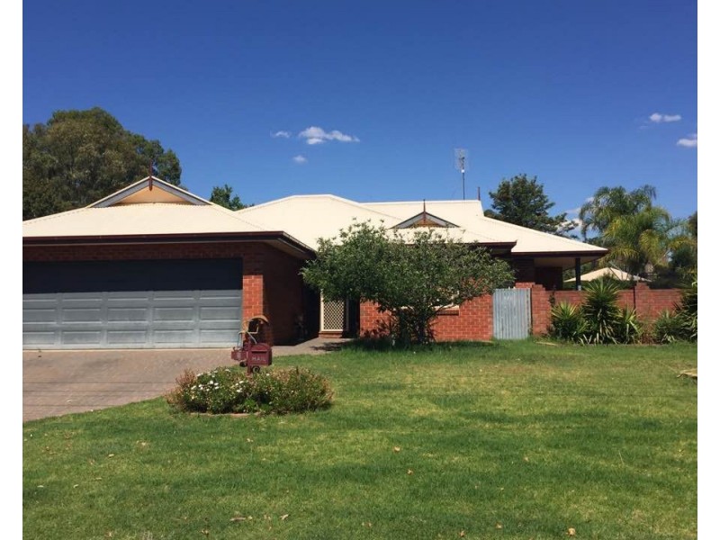 2 Wirraway Close, Dubbo NSW 2830