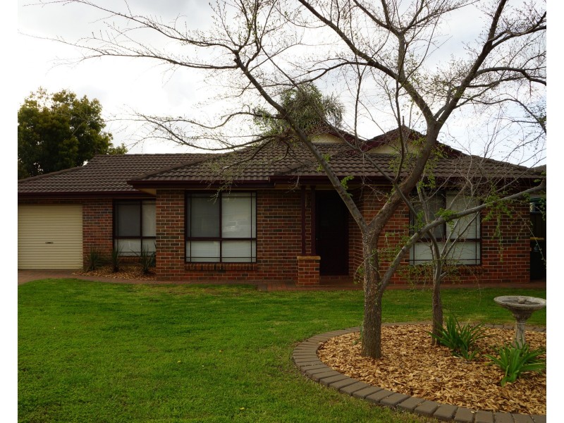 40 Eden Park Avenue, Dubbo NSW 2830