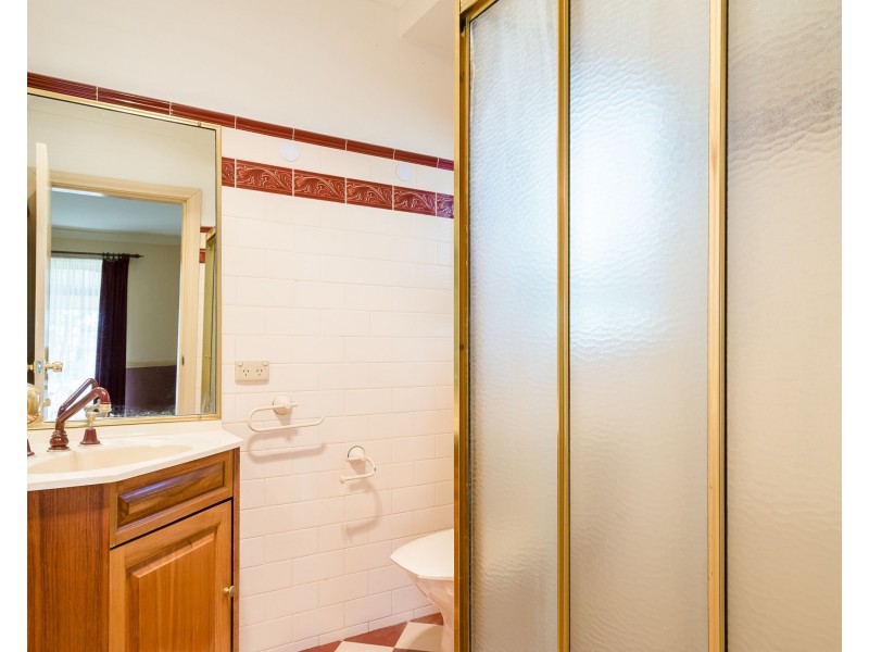 10 Erica Close, Dubbo NSW 2830