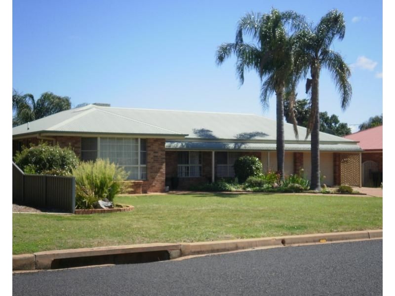 52 Davidson Drive, Dubbo NSW 2830