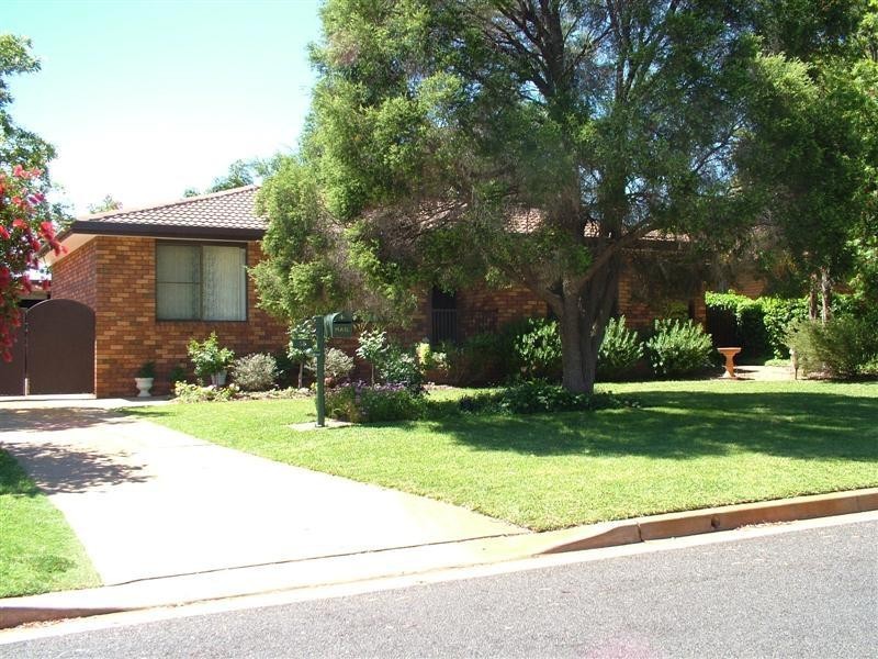 18 Lawson Street, Dubbo NSW 2830