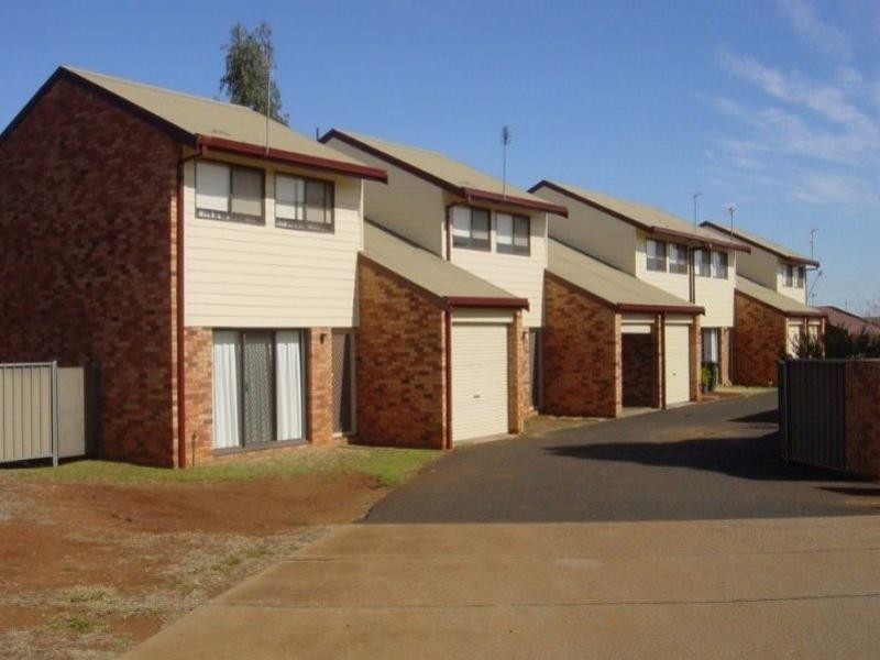 3/7 Forrest Crescent, Dubbo NSW 2830
