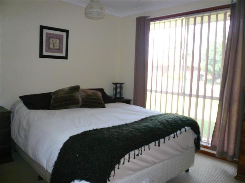 4 Flinders Close, Dubbo NSW 2830