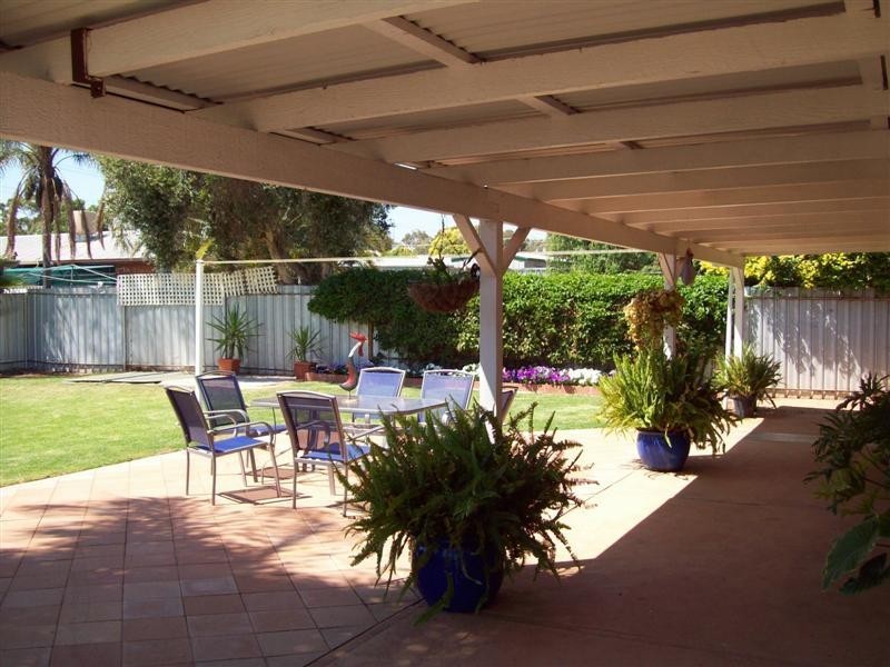 4 Flinders Close, Dubbo NSW 2830