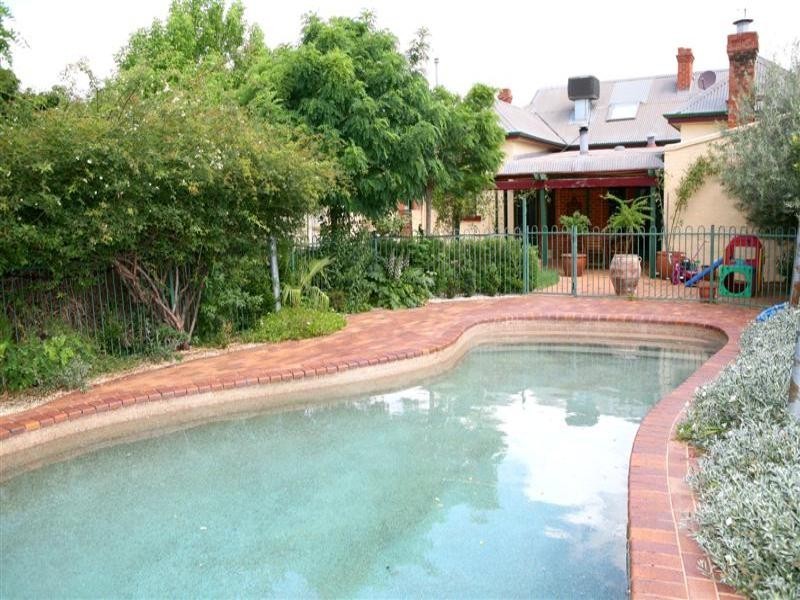 108 Bultje Street, Dubbo NSW 2830