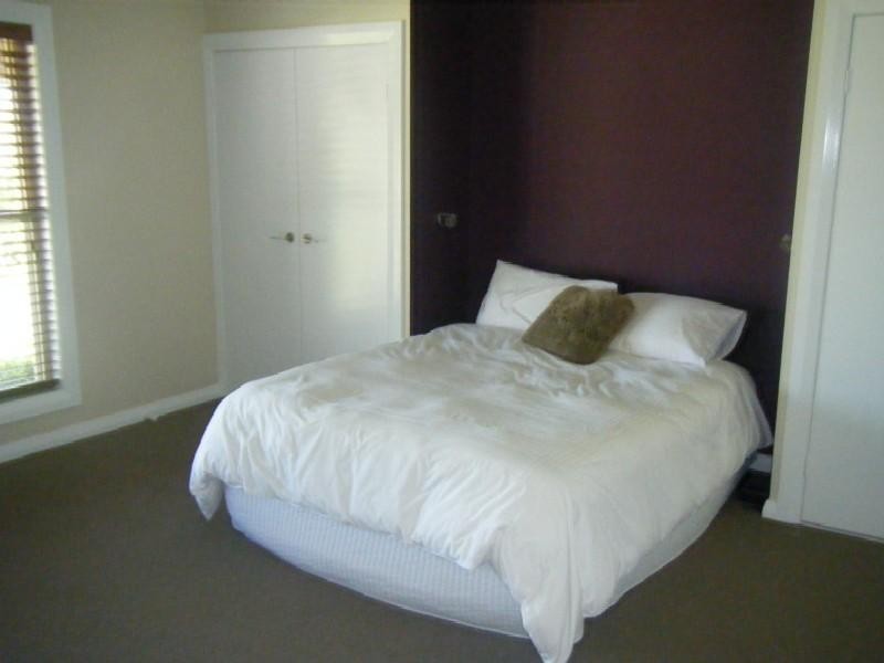 16R Harefield Road, Dubbo NSW 2830