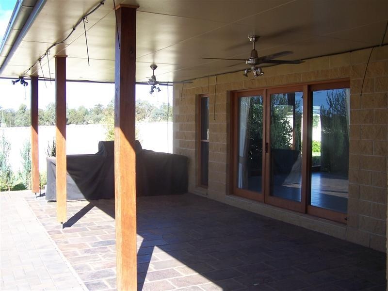 11 Lakeside Circuit, Dubbo NSW 2830