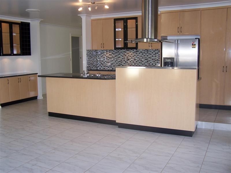 11 Lakeside Circuit, Dubbo NSW 2830