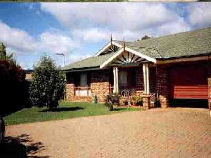 6B John Glenn Place, Dubbo NSW 2830