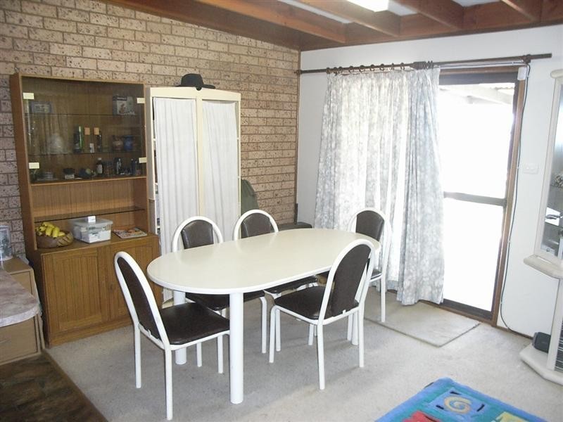 8 Sunset Way, Dubbo NSW 2830