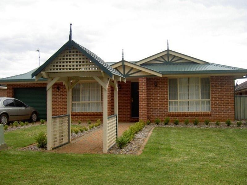 28 Windsor Parade, Dubbo NSW 2830