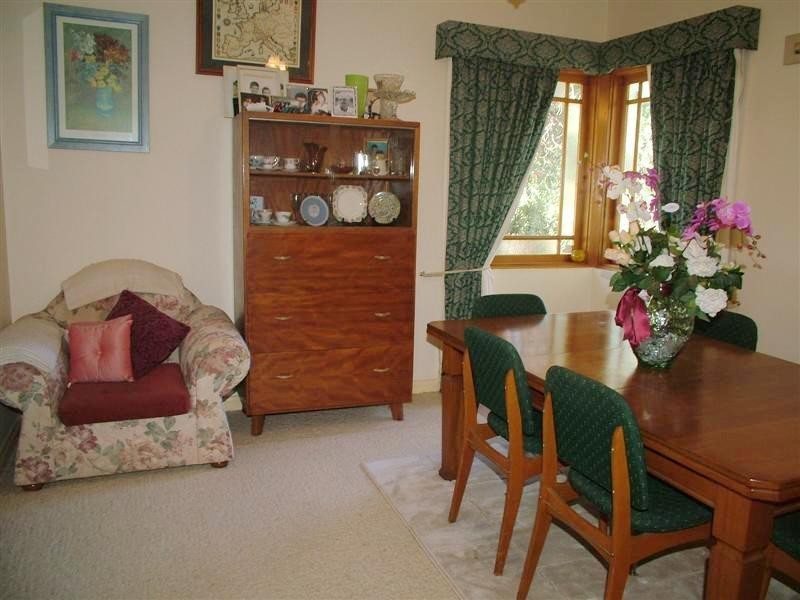 8 Hutchins Avenue, Dubbo NSW 2830