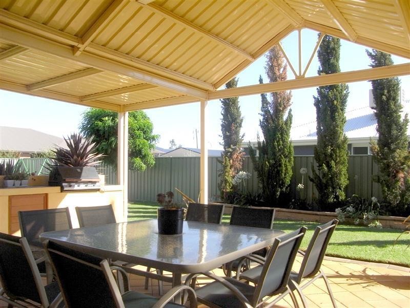 22 Lachlan Way, Dubbo NSW 2830