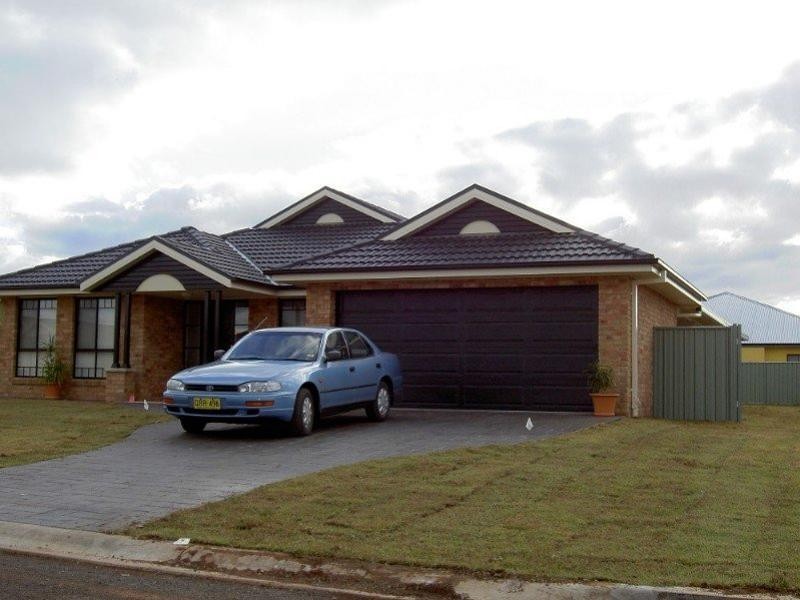 3 Hawkesbury Place, Dubbo NSW 2830
