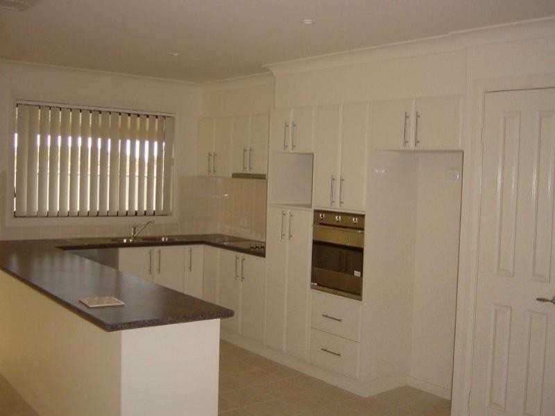 3 Hawkesbury Place, Dubbo NSW 2830