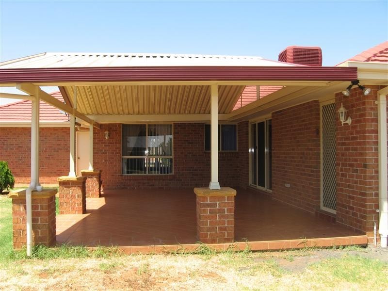 16 Lancaster Parkway, Dubbo NSW 2830