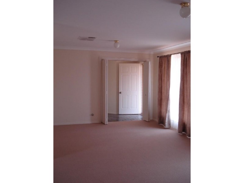 7 Horizon Place, Dubbo NSW 2830