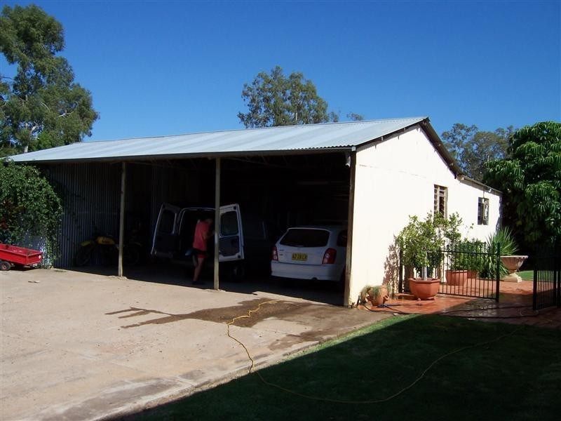 “Green Gin Gin, Trangie NSW 2823