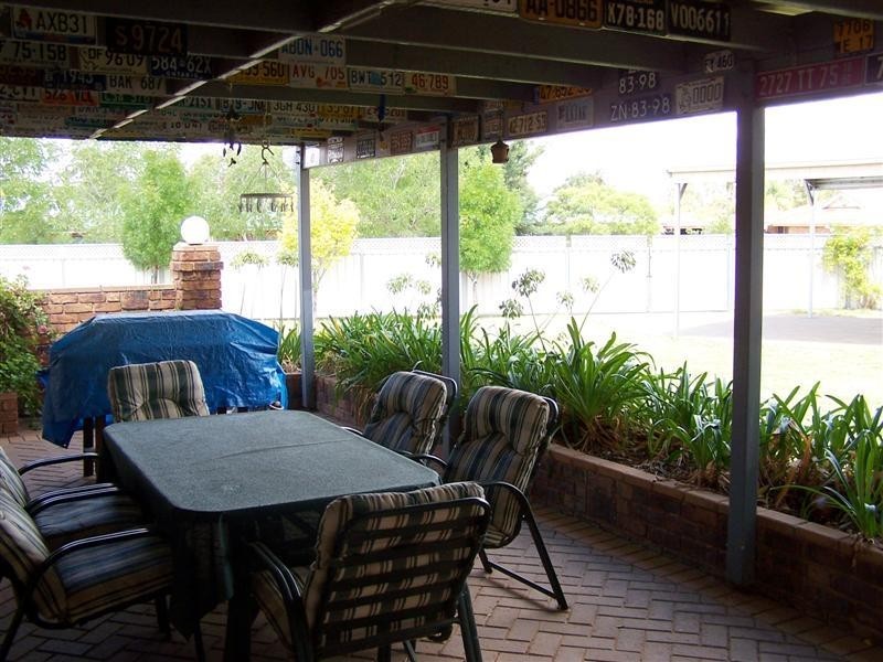 2 Silkwood Close, Dubbo NSW 2830