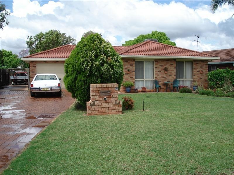 11 Sovereign Street, Dubbo NSW 2830