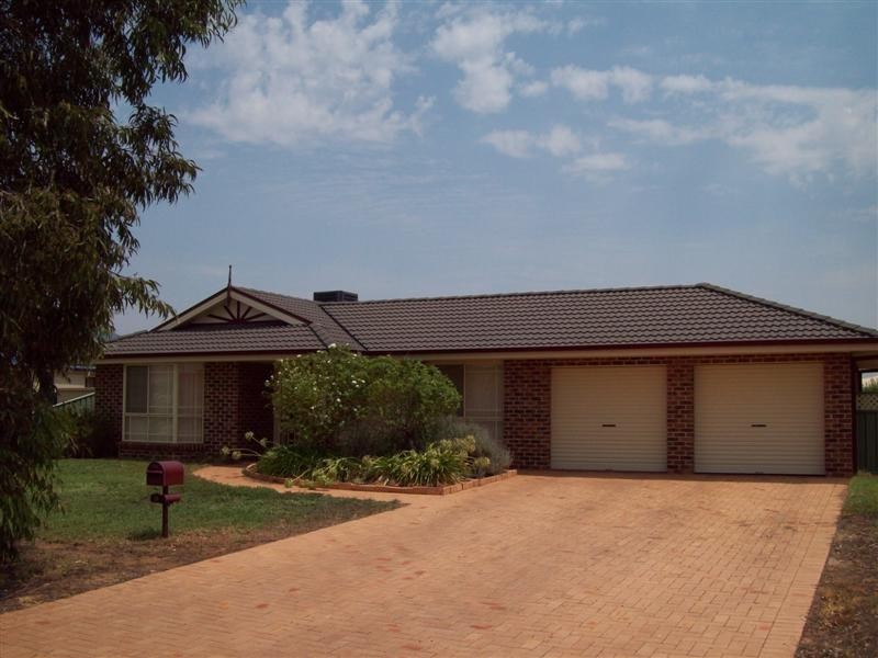 38 Castlereagh Avenue, Dubbo NSW 2830