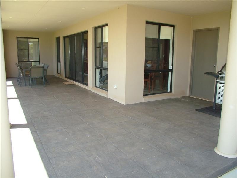 76 Hennessy Drive, Dubbo NSW 2830