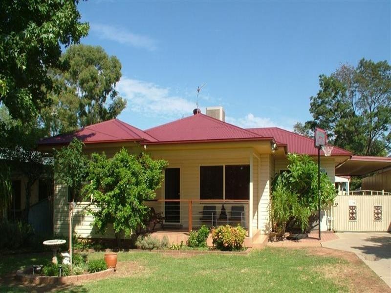 45 Roycox Crescent, Dubbo NSW 2830