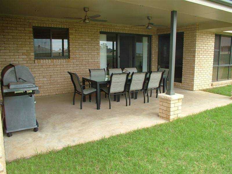 16 Holmwood Drive, Dubbo NSW 2830