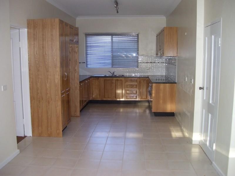 111 Bultje Street, Dubbo NSW 2830