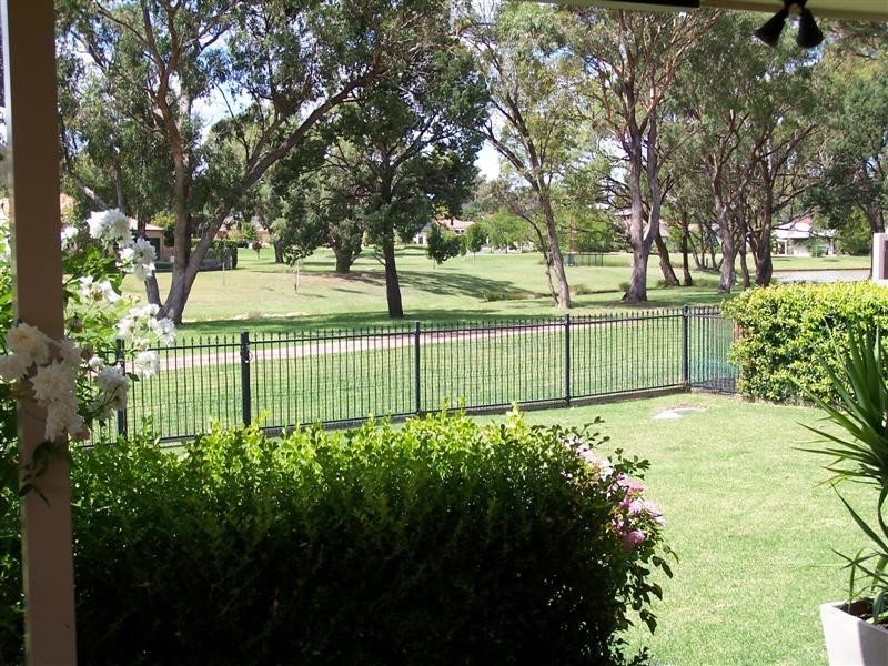 4 Turnberry Terrace, Dubbo NSW 2830