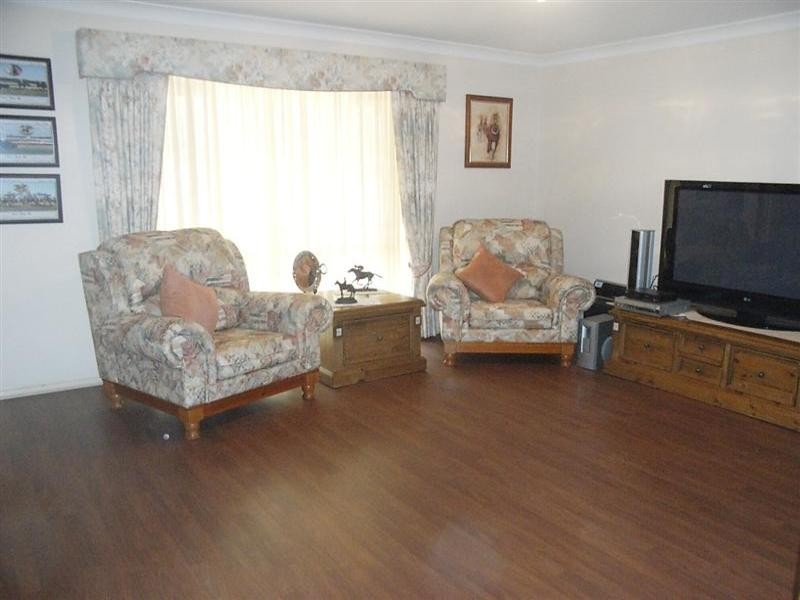 1 Poidevin Place, Dubbo NSW 2830