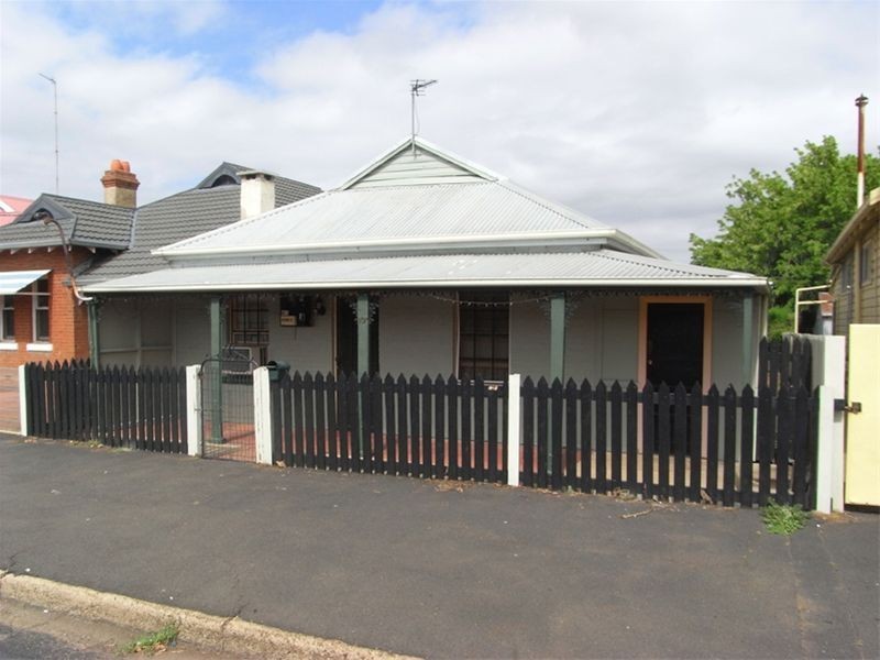 107 Bourke Street, Dubbo NSW 2830