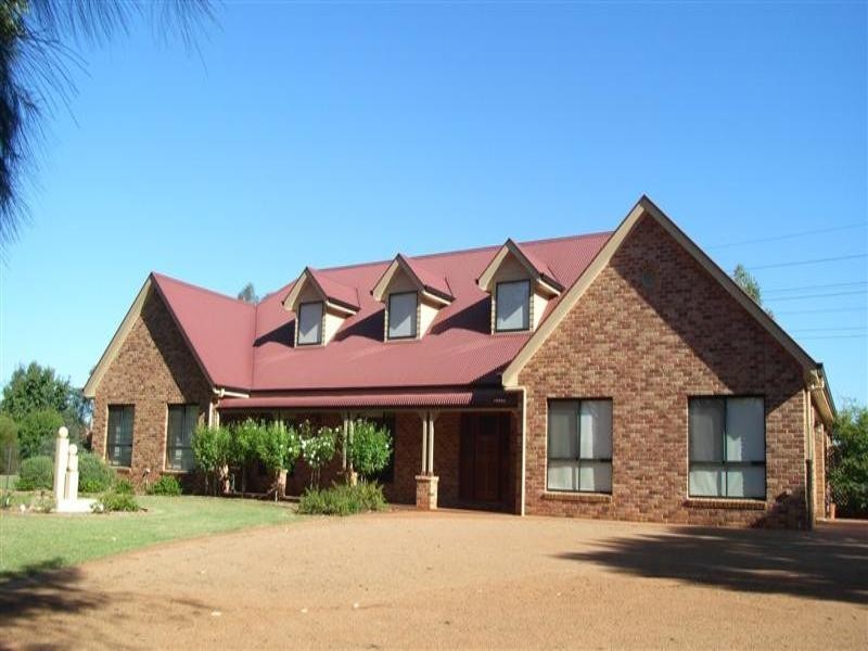 7 Waverly Drive, Dubbo NSW 2830