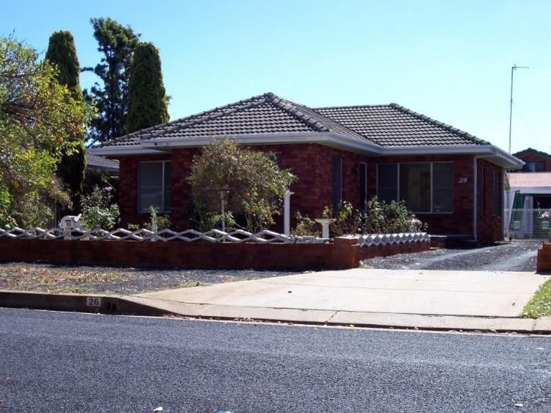 26 Lovett Avenue, Dubbo NSW 2830