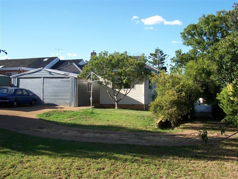 8 Baird Street, Dubbo NSW 2830